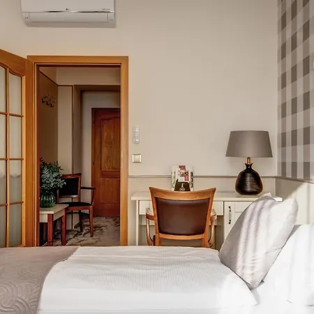 Golfi Hotel