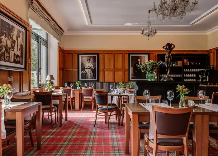 Hotel Golfi